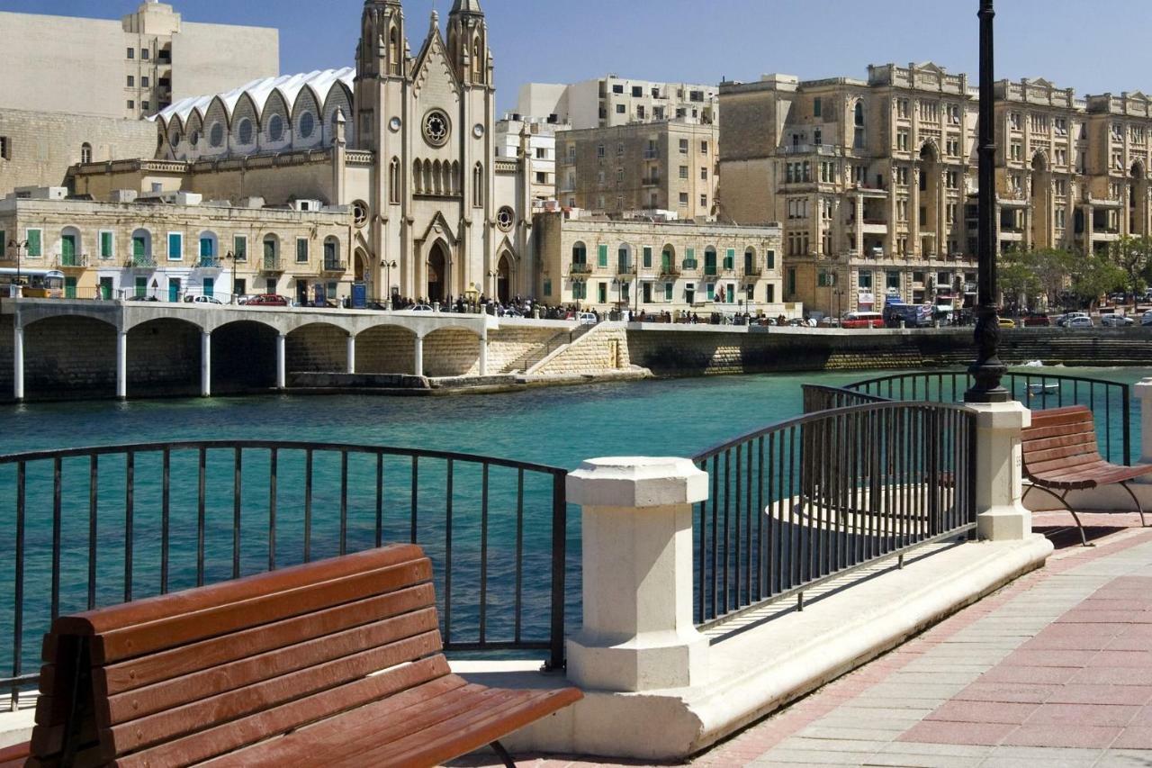 Gorgeous Apartment With Terrace In Fort Cambridge, Pool Sliema Exteriör bild